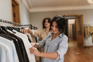 How to Build a Capsule Wardrobe with Smart Shopping